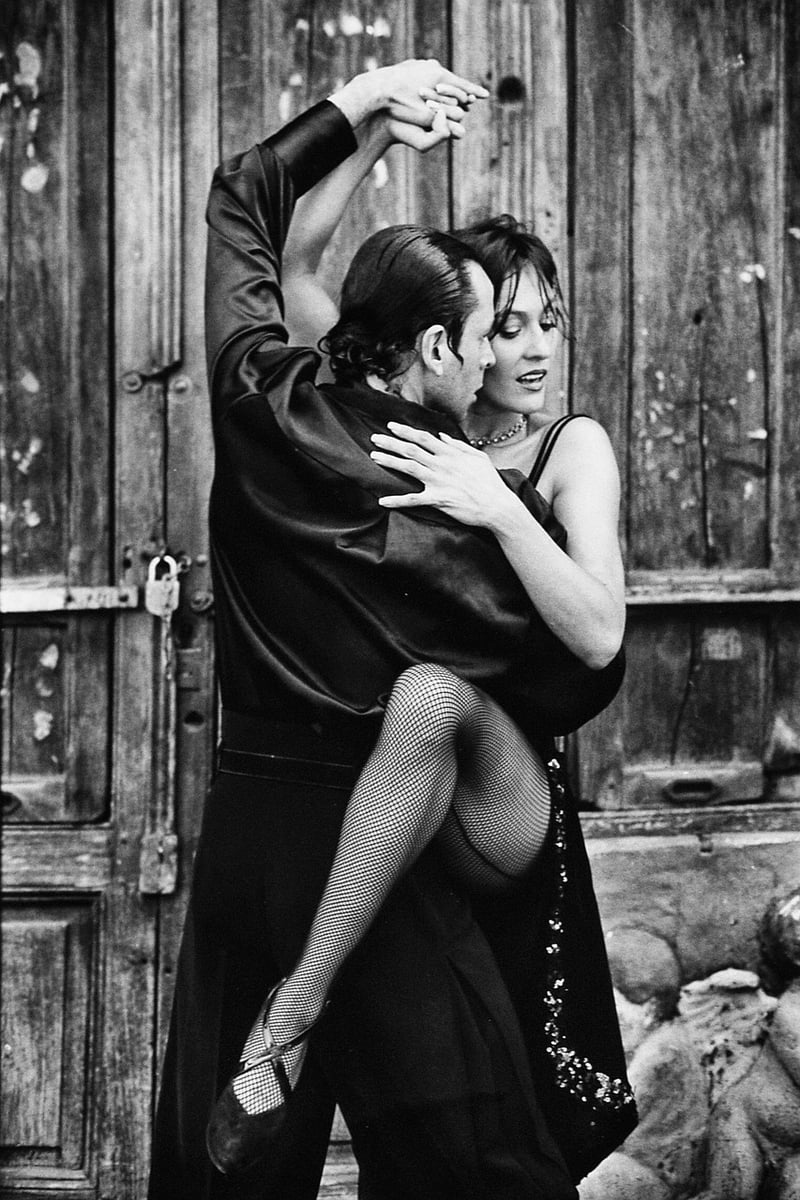 Salsa Dancing Image 2